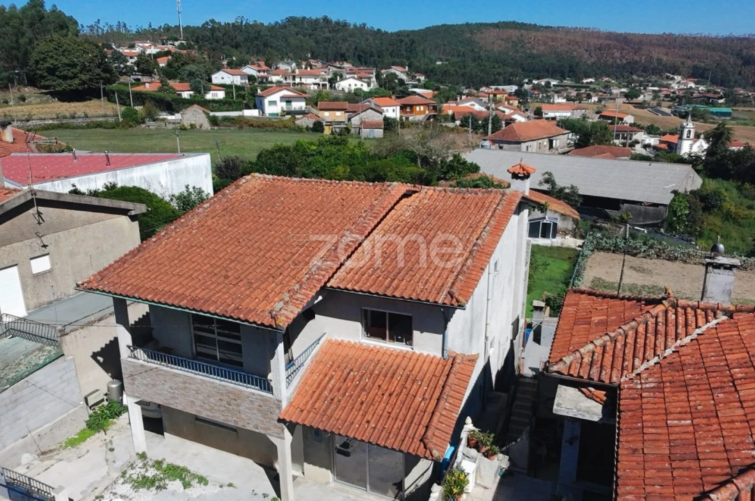 Moradia T5 para Venda em Negreiros e Chavão Foto 2