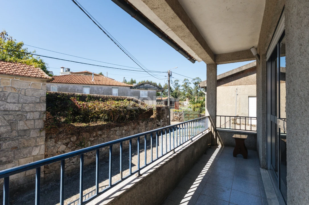 Moradia T5 para Venda em Negreiros e Chavão Foto 15