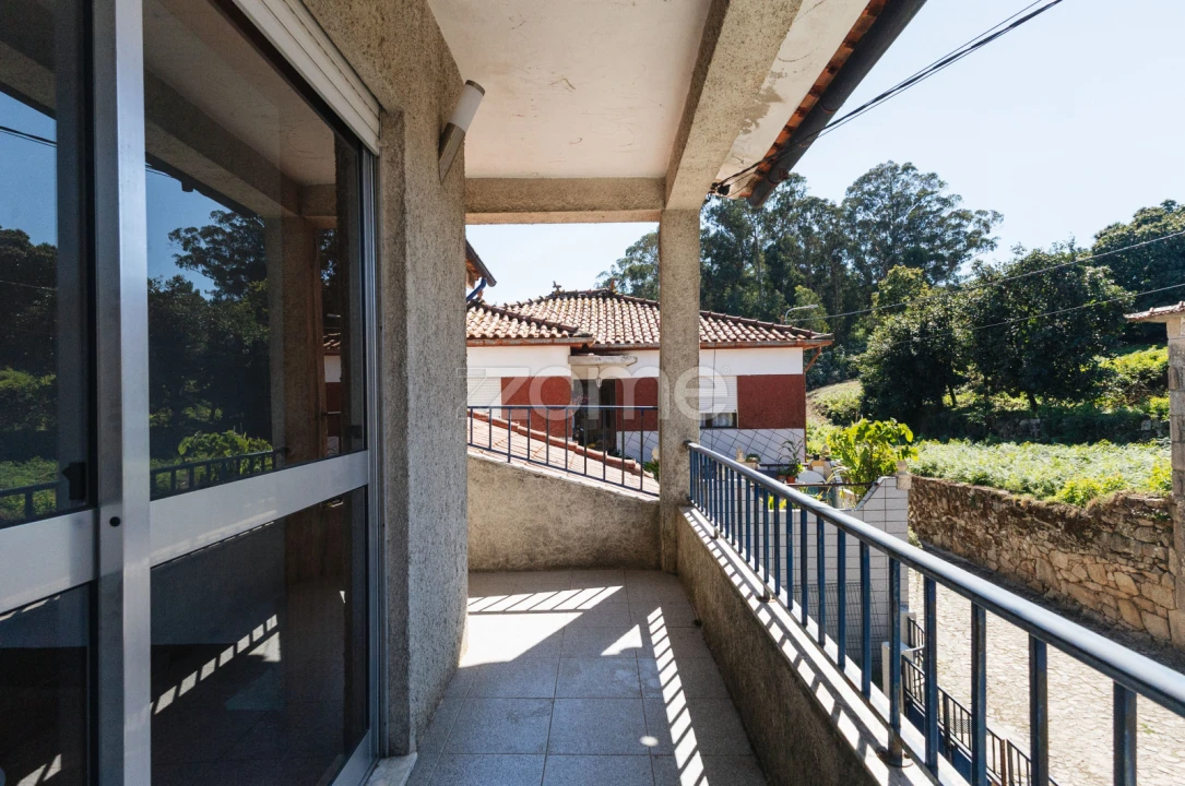 Moradia T5 para Venda em Negreiros e Chavão Foto 14