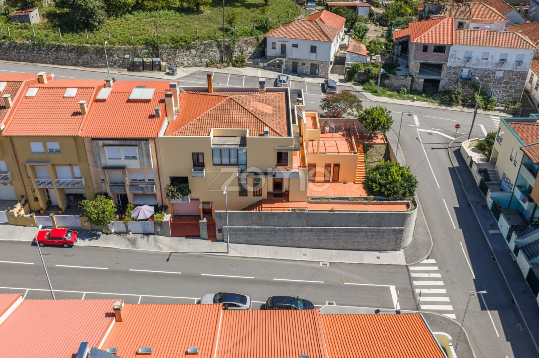 Moradia T5 para Venda em Arcos de Valdevez (São Paio) e Giela Foto 31