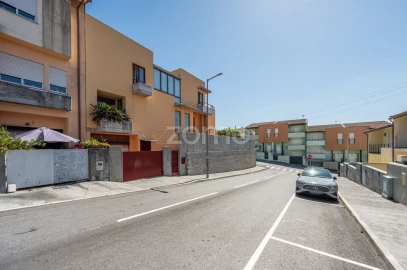 Moradia T5 para Venda em Arcos de Valdevez (São Paio) e Giela