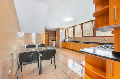 Moradia T5 para Venda em Arcos de Valdevez (São Paio) e Giela