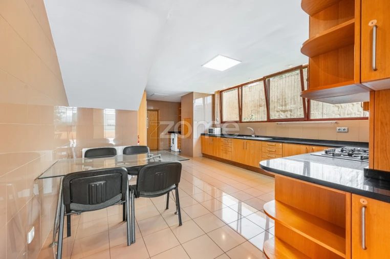Moradia T5 para Venda em Arcos de Valdevez (São Paio) e Giela Foto 14