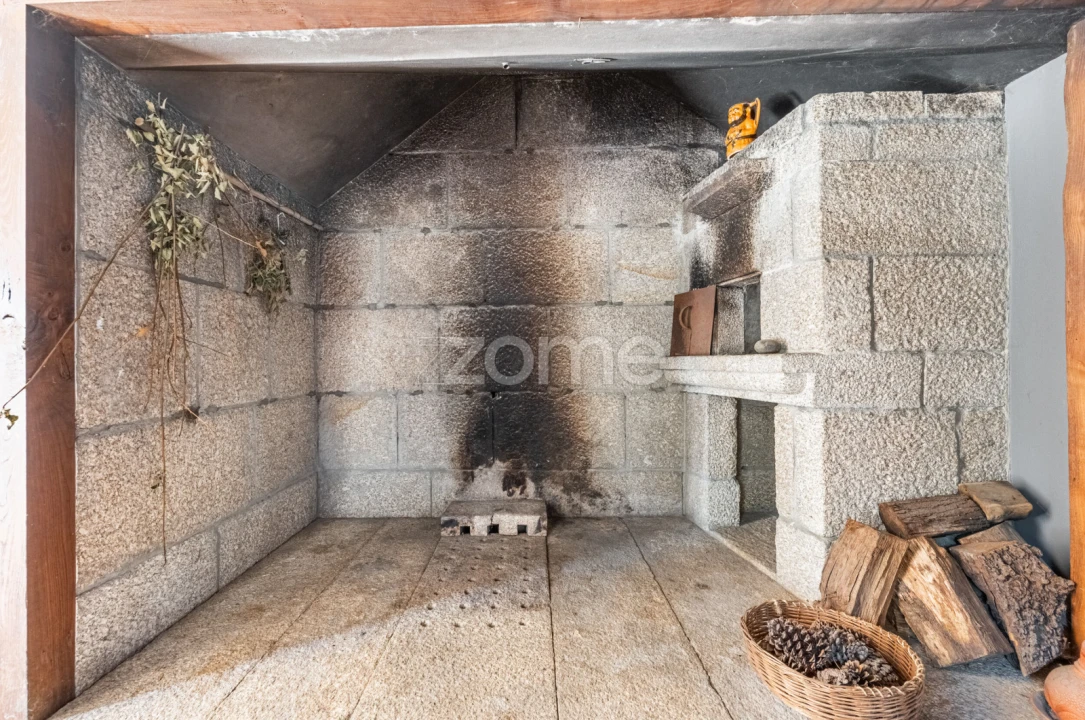 Moradia T5 para Venda em Arcos de Valdevez (São Paio) e Giela Foto 5