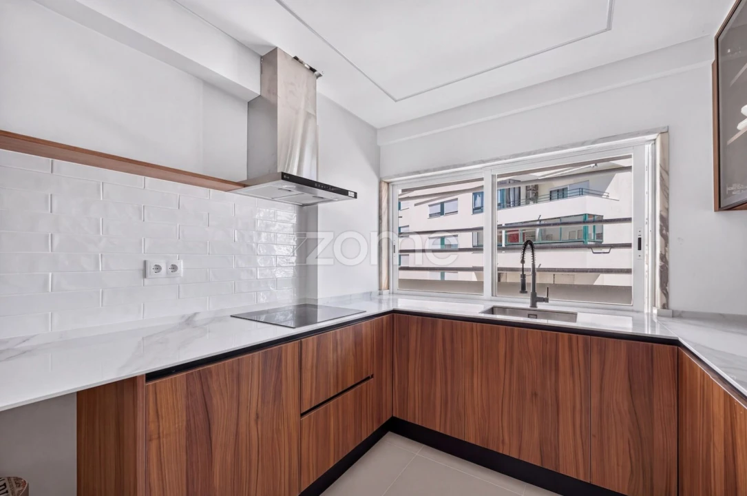 Apartamento T4 para Venda em Alcabideche Foto 17
