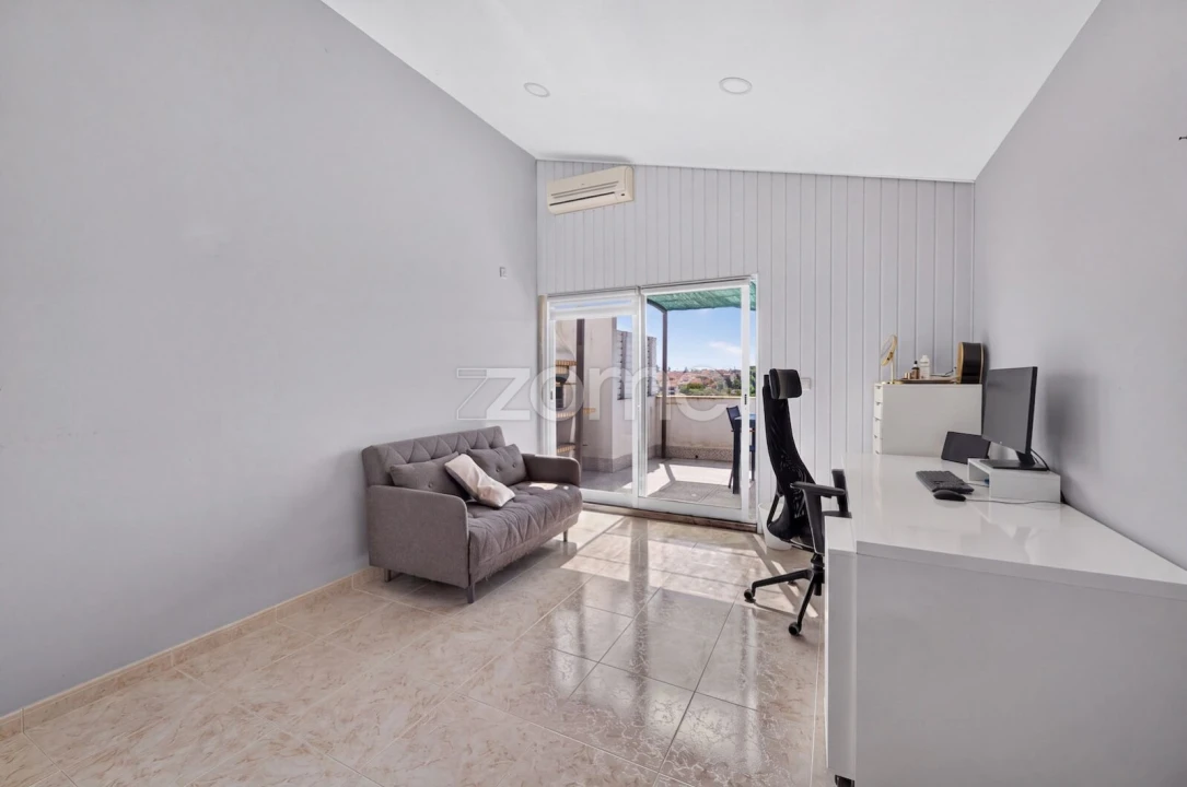 Apartamento T4 para Venda em Alcabideche Foto 20