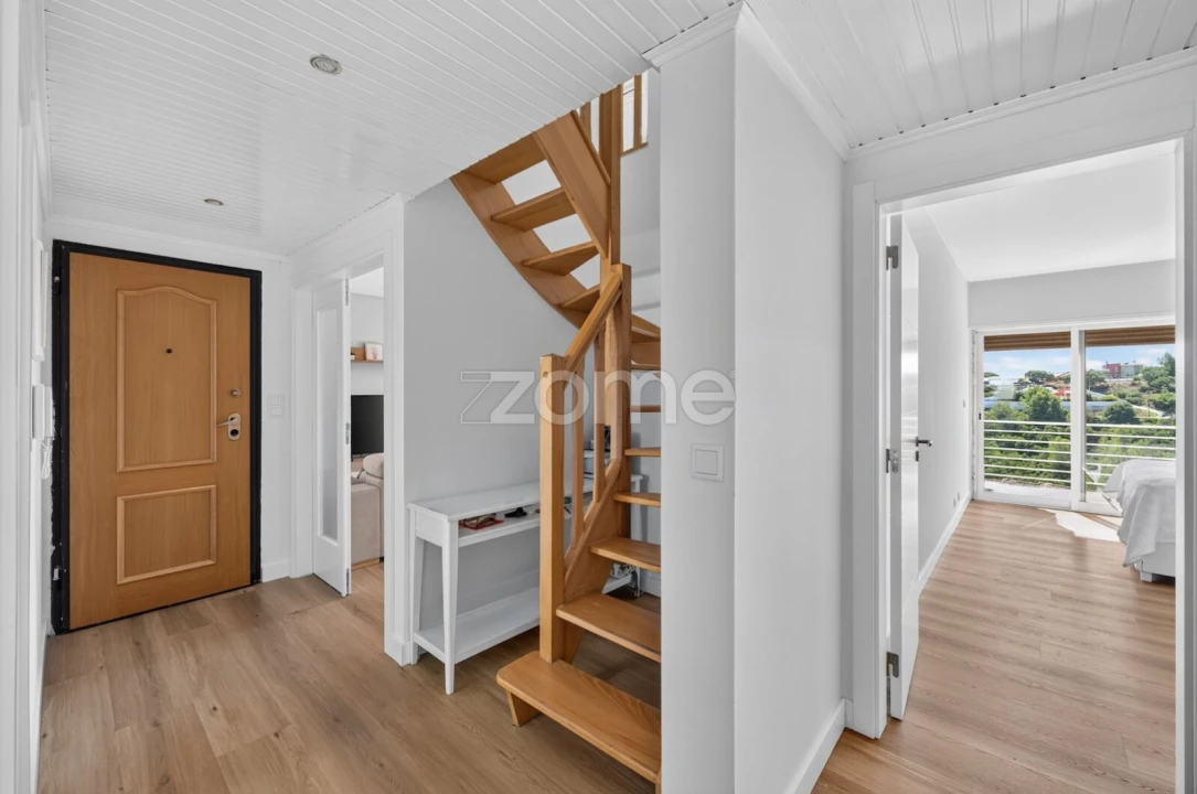 Apartamento T4 para Venda em Alcabideche Foto 24