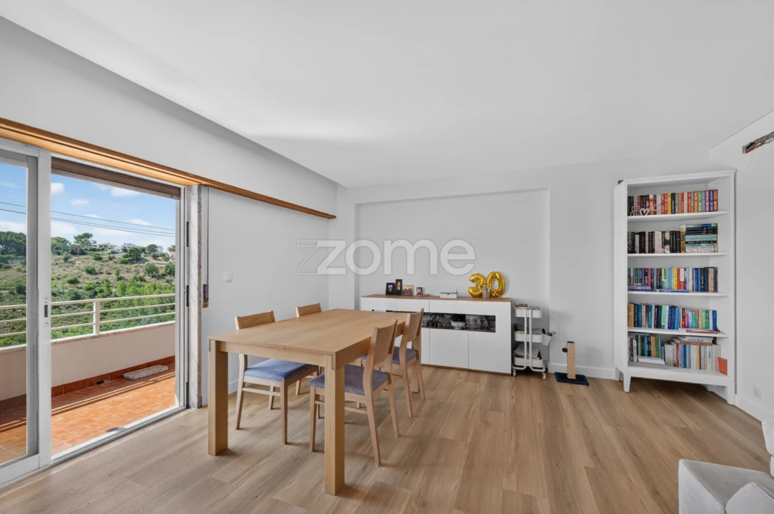 Apartamento T4 para Venda em Alcabideche Foto 5