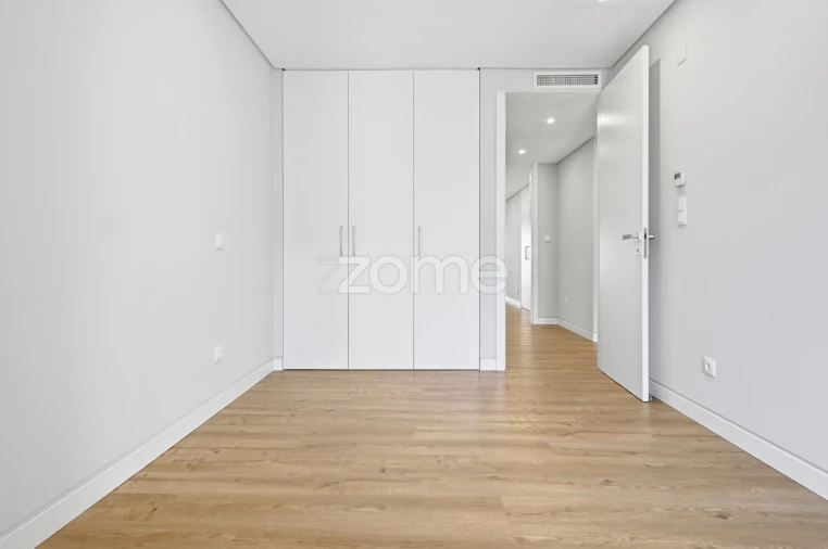 Apartamento T3 para Venda em Carcavelos e Parede Foto 29