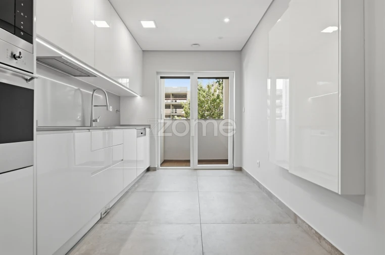 Apartamento T3 para Venda em Carcavelos e Parede Foto 15