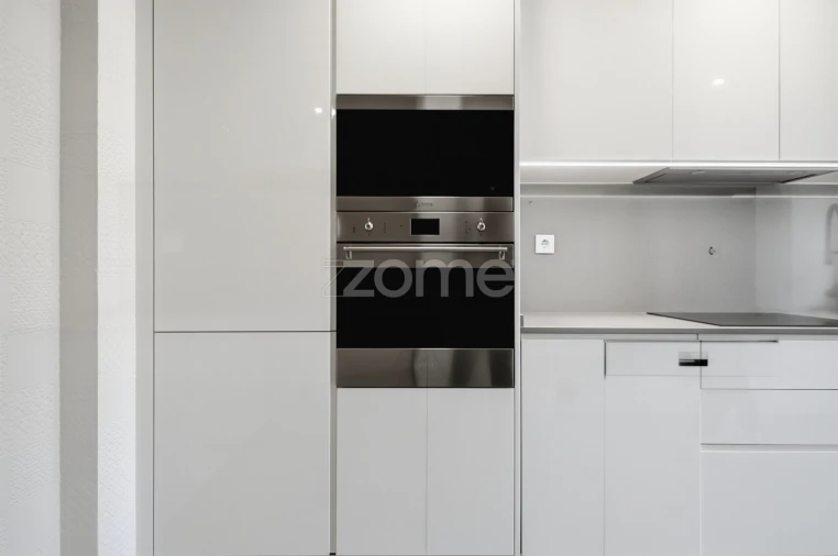 Apartamento T3 para Venda em Carcavelos e Parede Foto 17