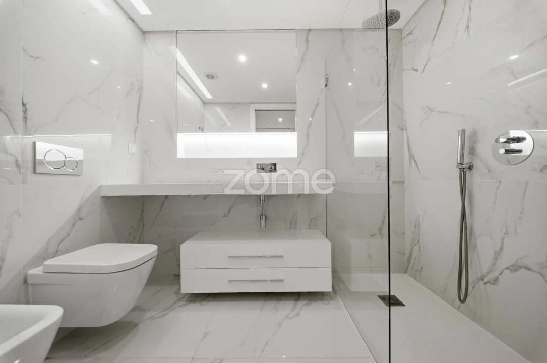 Apartamento T3 para Venda em Carcavelos e Parede Foto 36