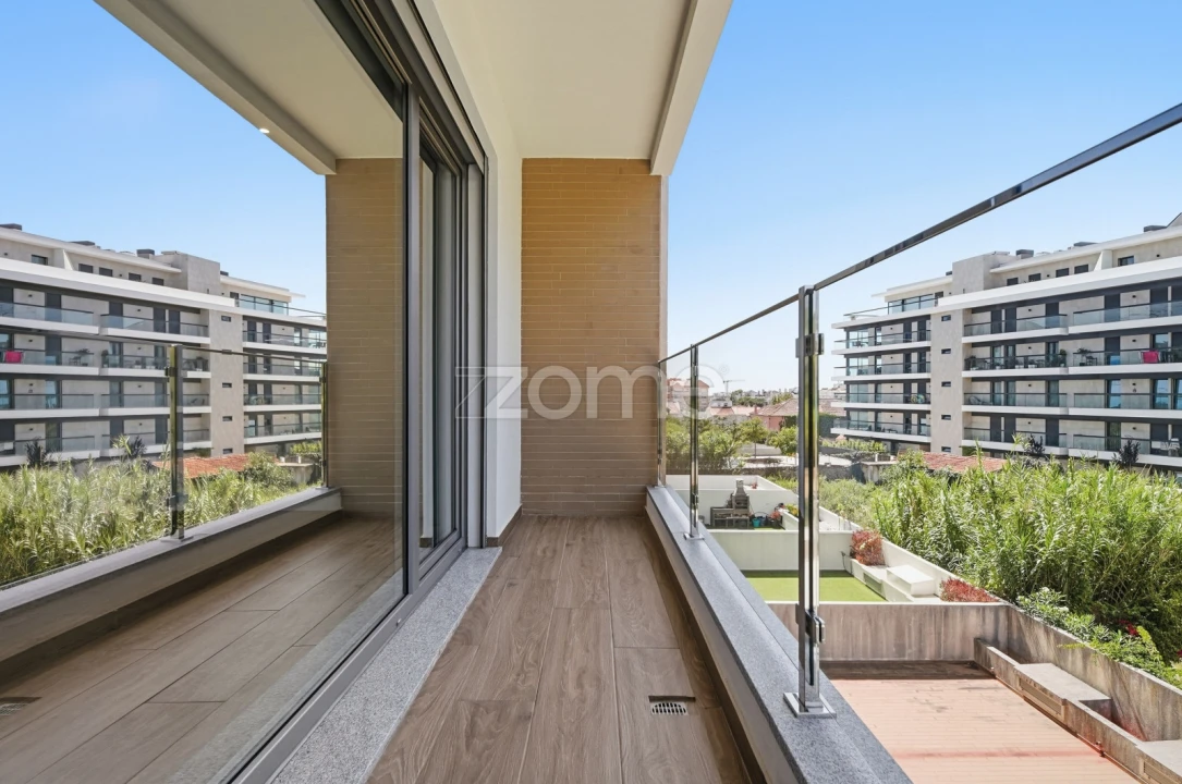 Apartamento T3 para Venda em Carcavelos e Parede Foto 13