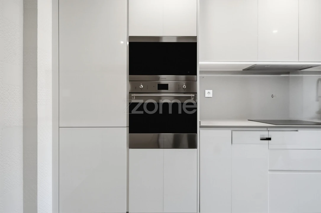 Apartamento T3 para Venda em Carcavelos e Parede Foto 17