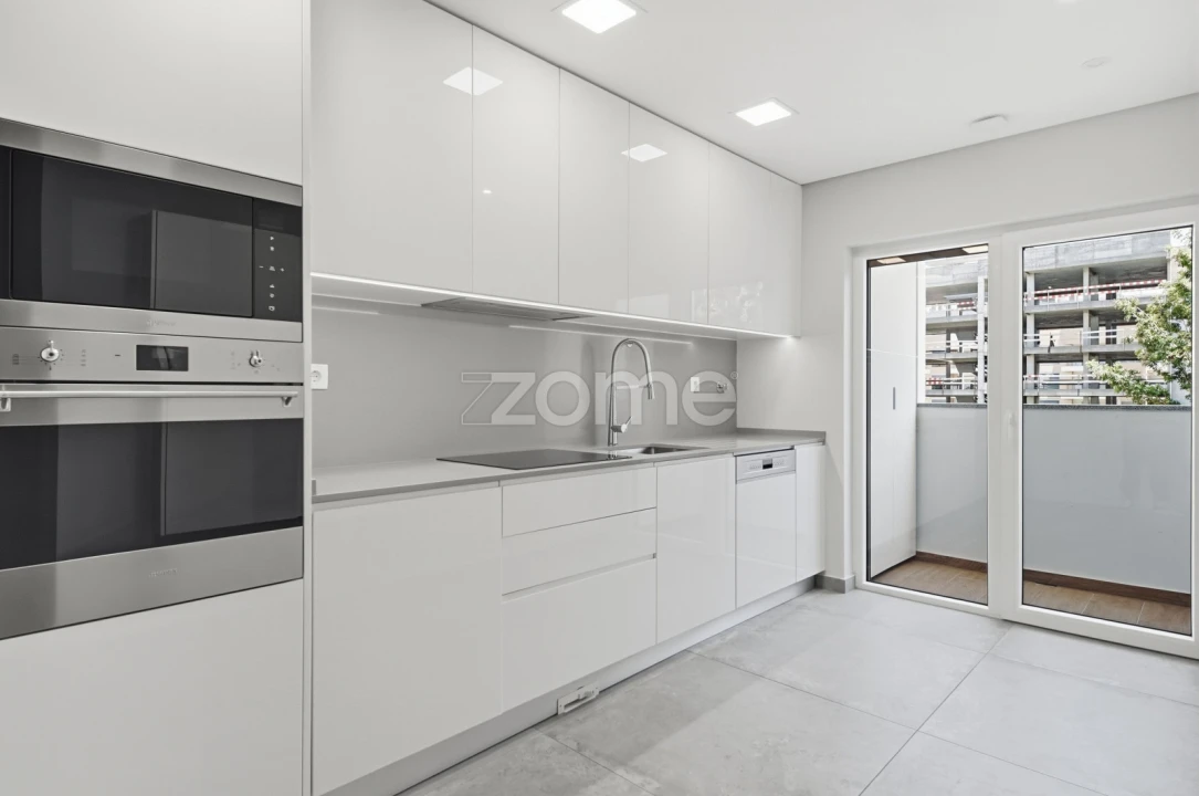 Apartamento T3 para Venda em Carcavelos e Parede Foto 16
