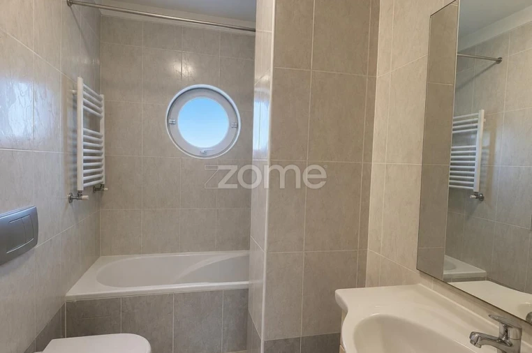 Apartamento T2 para Venda em Vila Nova da Telha Foto 7