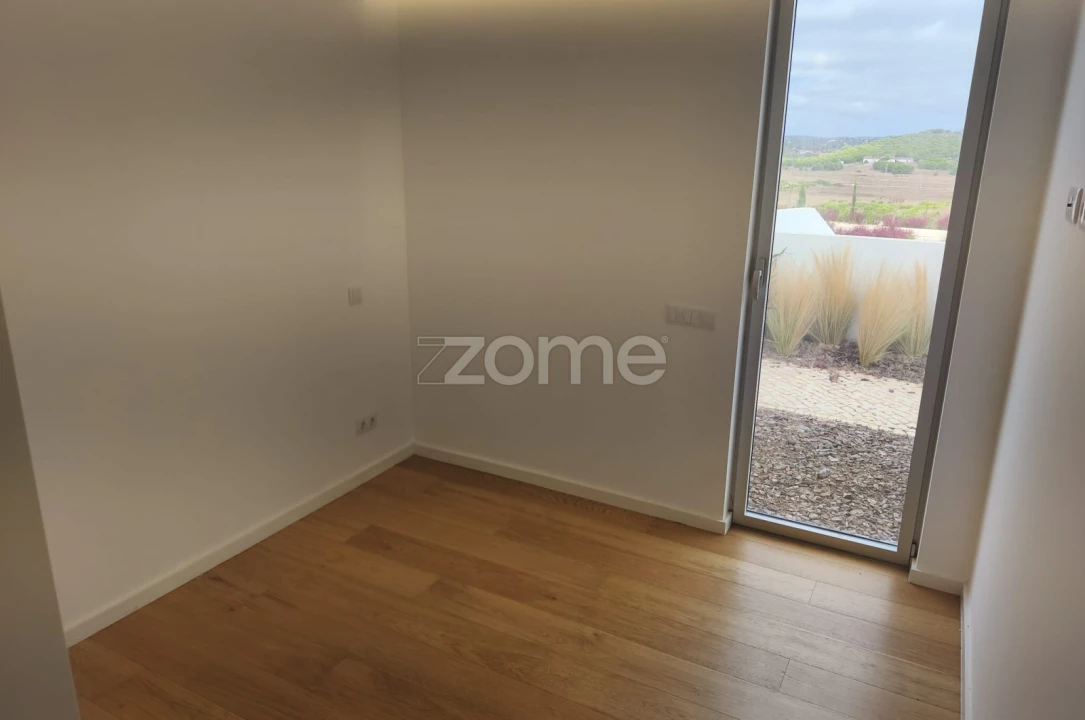 Apartamento T2 para Venda em Luz Foto 17