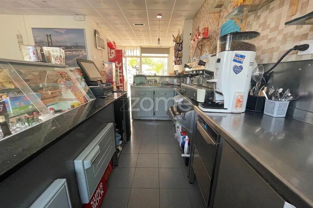 Negócio para Trespasse em Laranjeiro e Feijó Foto 11