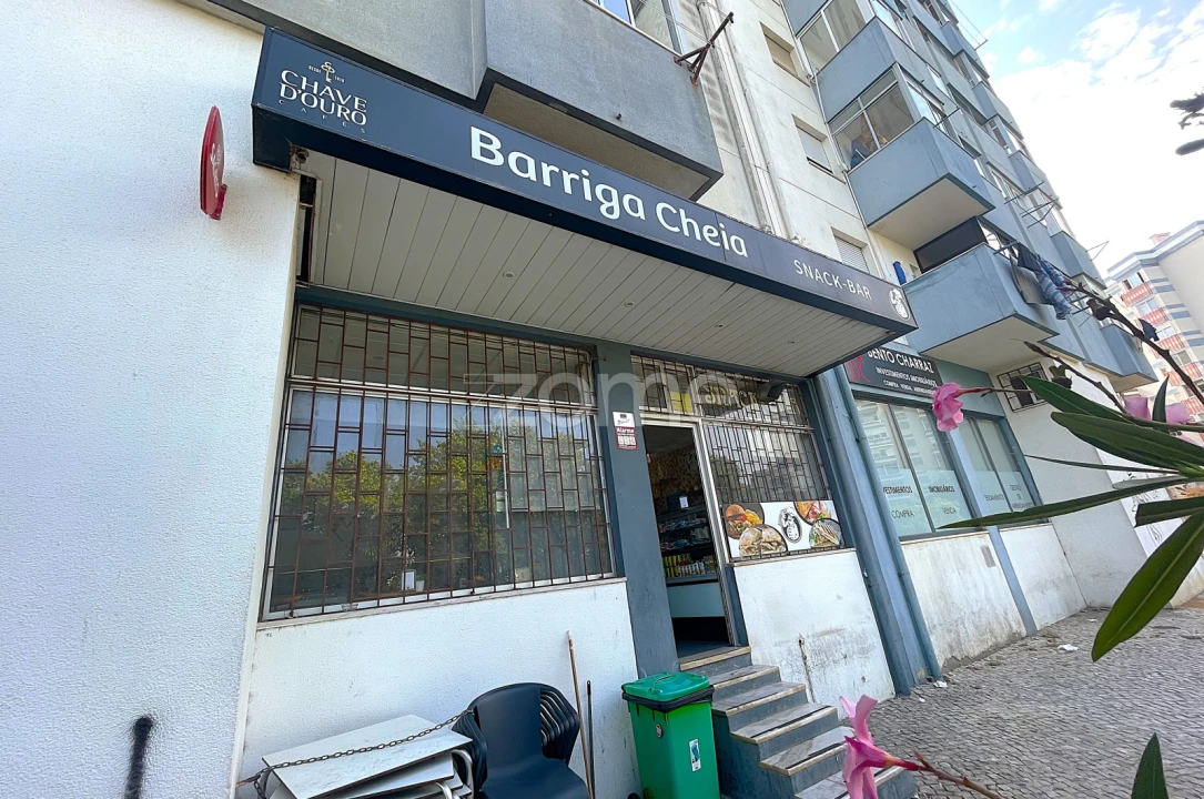 Negócio para Trespasse em Laranjeiro e Feijó Foto 16