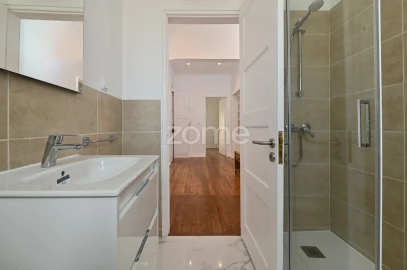 Apartamento T2 para Arrendamento em Areeiro