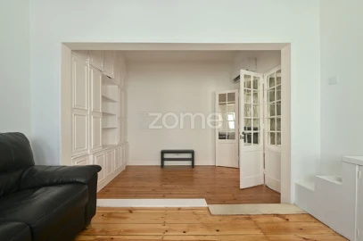 Apartamento T2 para Arrendamento em Areeiro