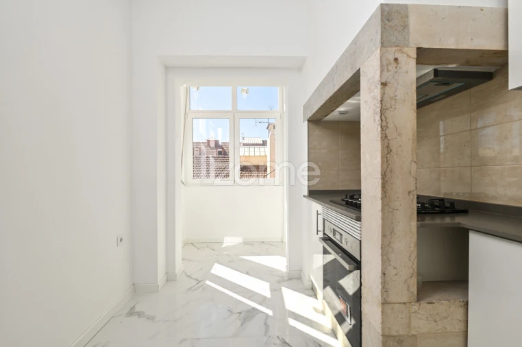Apartamento T2 para Arrendamento em Areeiro Foto 22