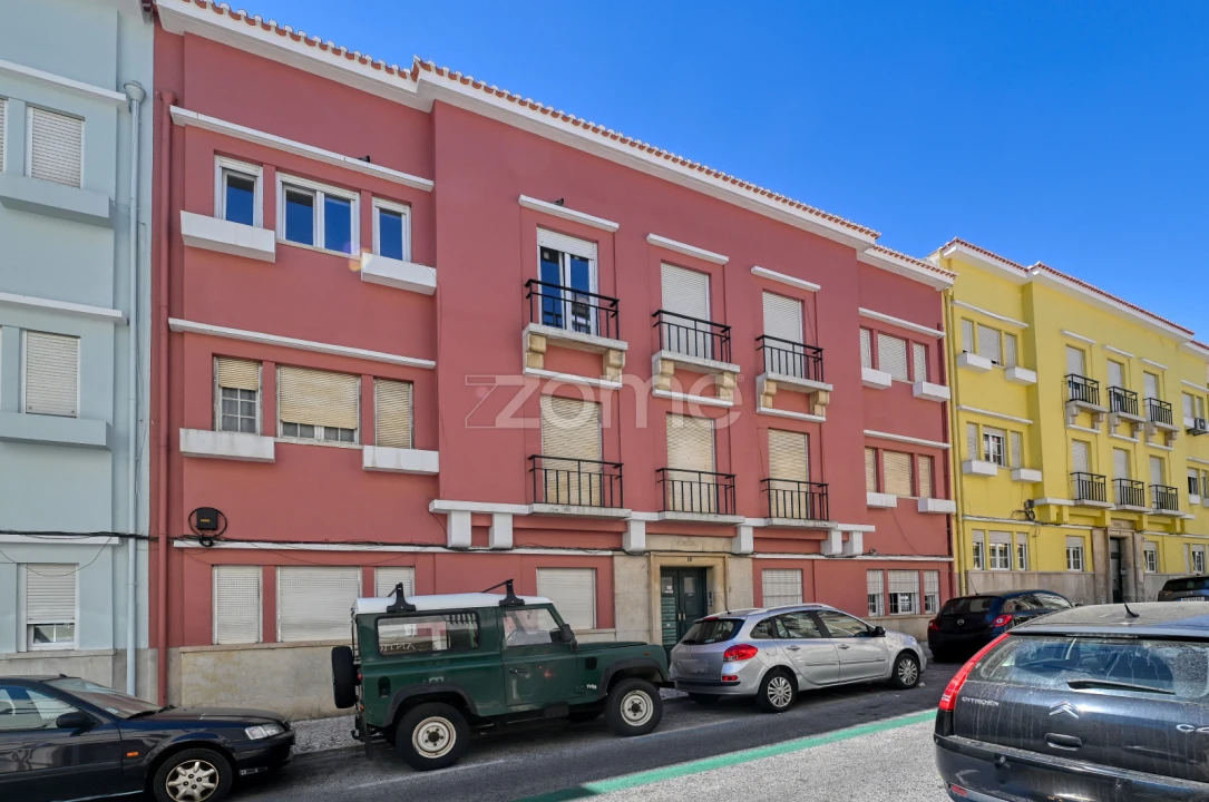Apartamento T2 para Arrendamento em Areeiro Foto 1