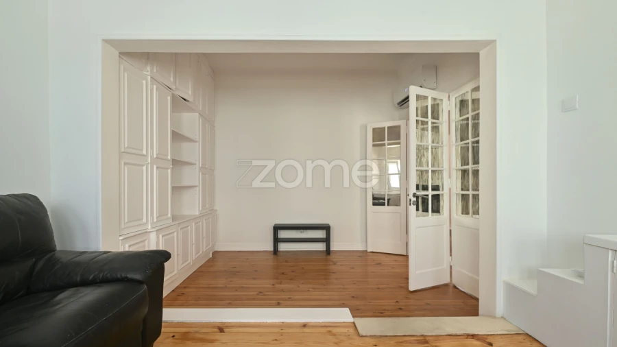 Apartamento T2 para Arrendamento em Areeiro