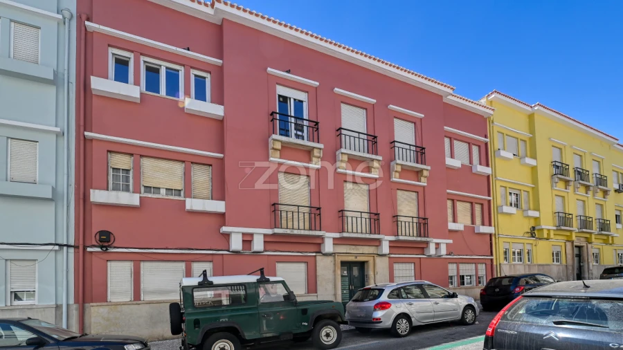 Apartamento T2 para Arrendamento em Areeiro