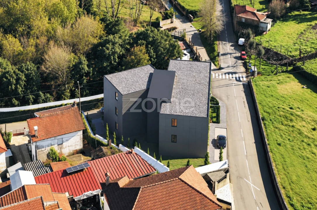 Apartamento T2 para Venda em Lousado Foto 18