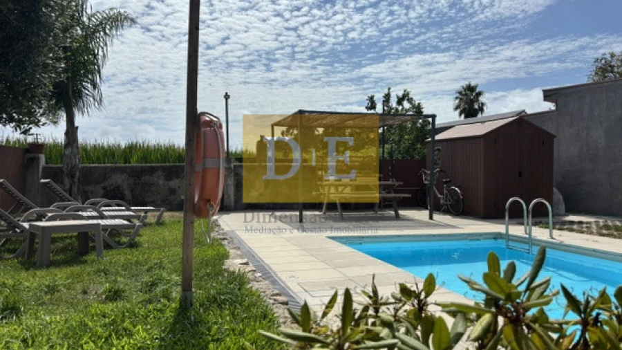 Moradia T4 para Venda em Modivas