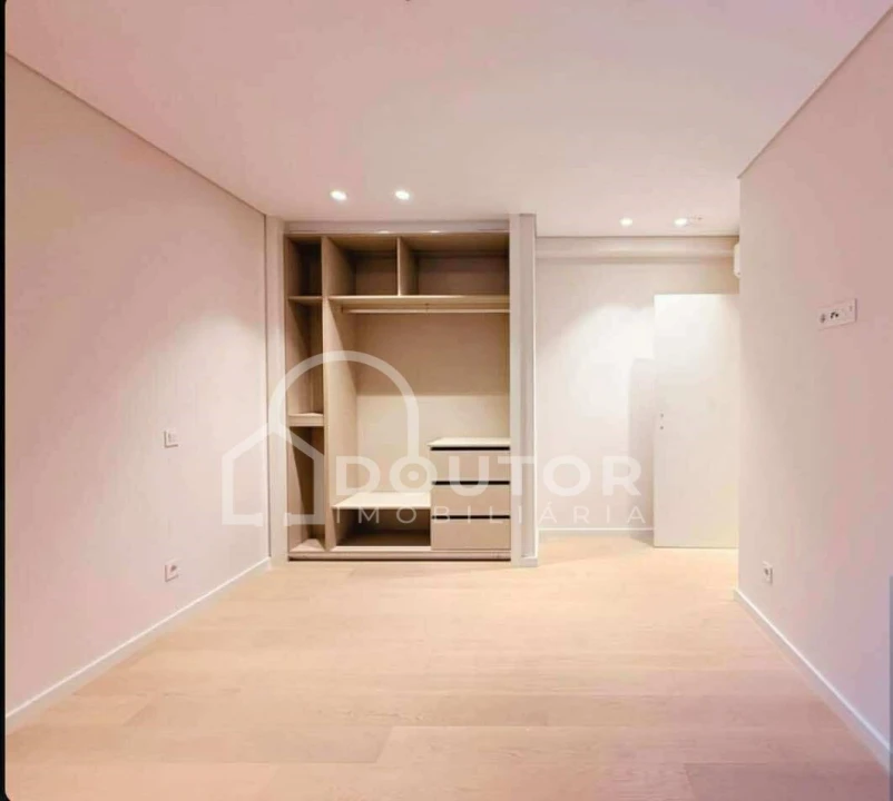 Apartamento T3 para Venda em São Martinho Foto 10