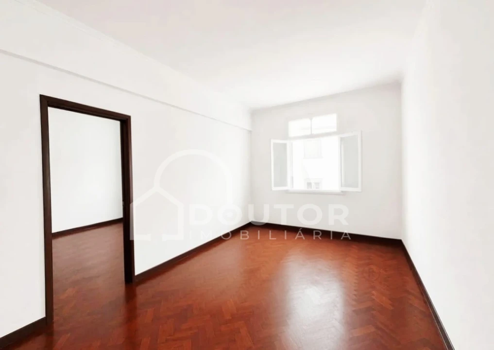 Apartamento T2 para Venda em Funchal (Se) Foto 5