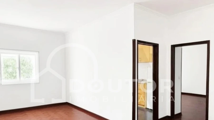 Apartamento T2 para Venda em Funchal (Se)