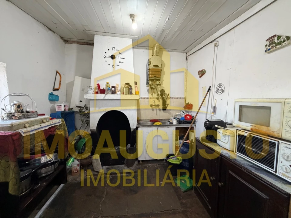 Moradia T2 para Venda em Vila Nova de Foz Côa Foto 3