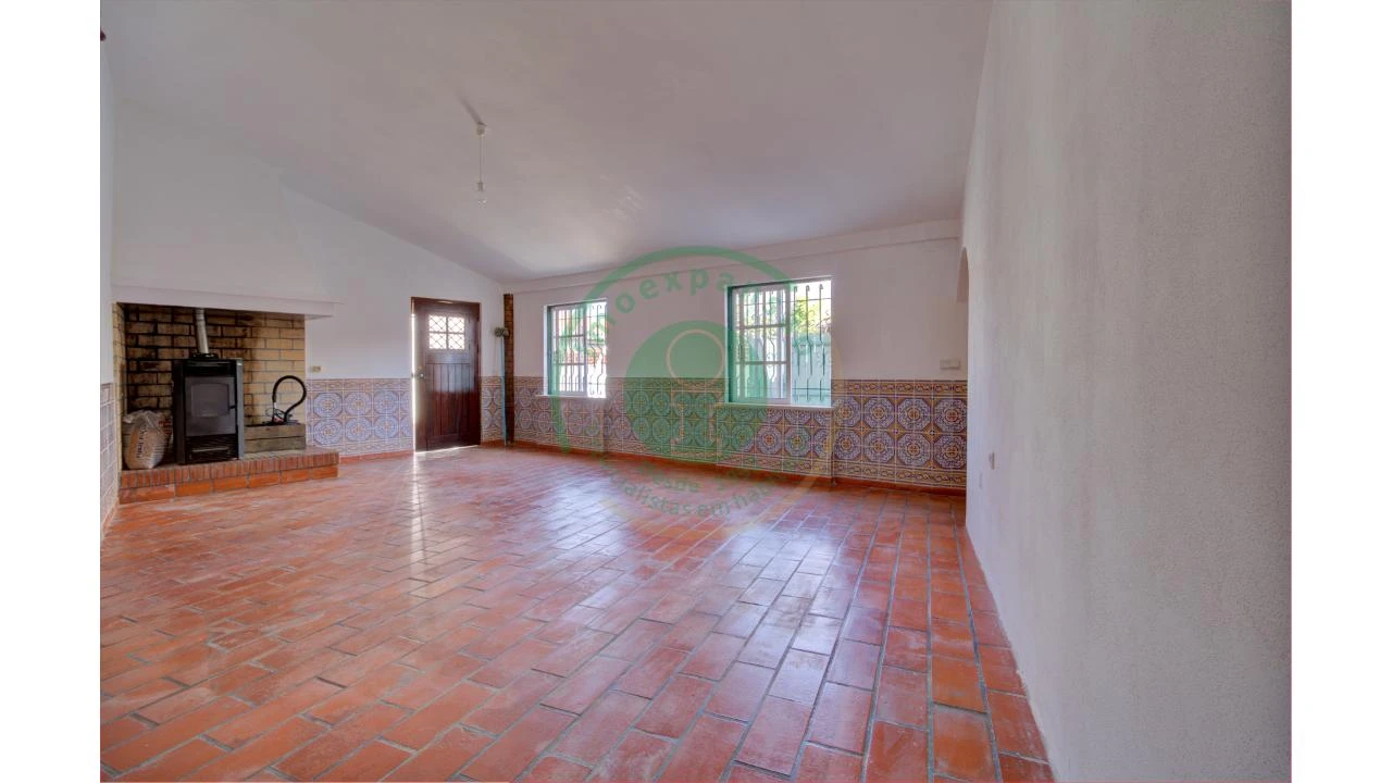 Moradia T3 para Arrendamento em Alqueidão Foto 10