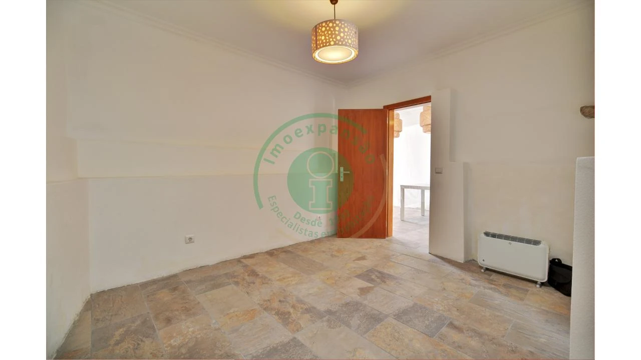 Moradia T3 para Arrendamento em Alqueidão Foto 18
