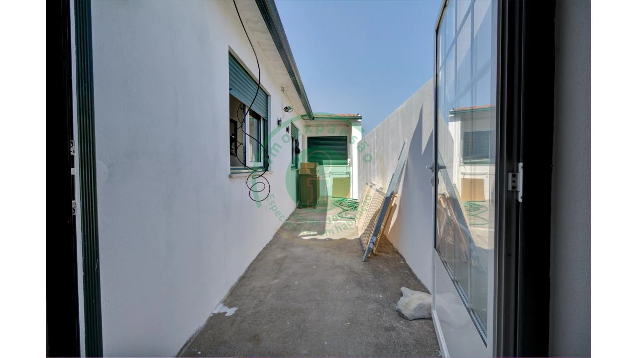 Moradia T3 para Arrendamento em Alqueidão Foto 21