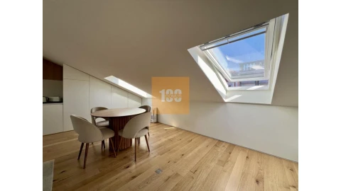 Apartamento T1 para Arrendamento em Cedofeita, Santo Ildefonso, Sé, Miragaia, São Nicolau e Vitória