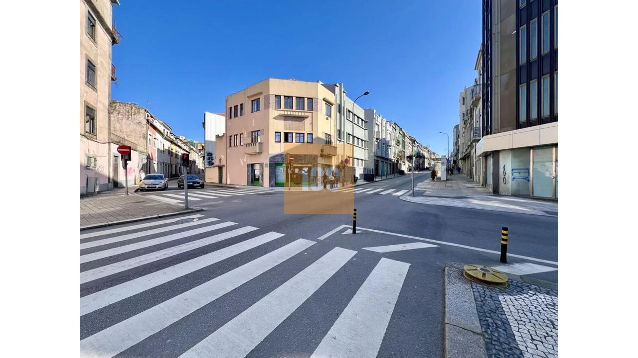 Apartamento T1 para Arrendamento em Cedofeita, Santo Ildefonso, Sé, Miragaia, São Nicolau e Vitória Foto 32
