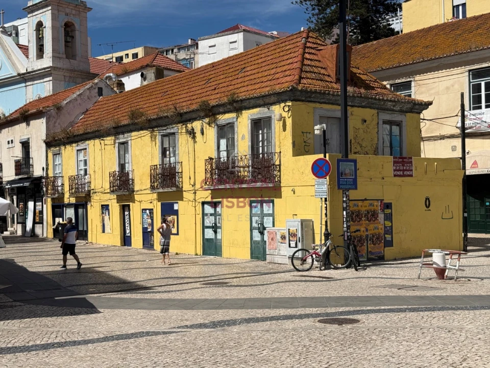 Prédio para Venda em Almada, Cova da Piedade, Pragal e Cacilhas Foto 2