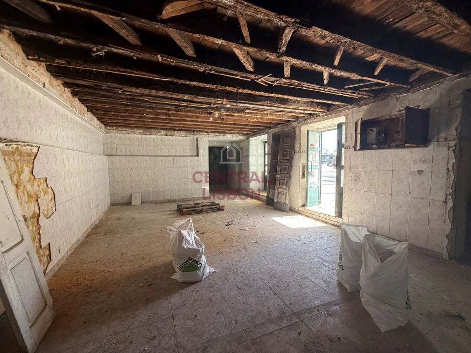 Prédio para Venda em Almada, Cova da Piedade, Pragal e Cacilhas Foto 9