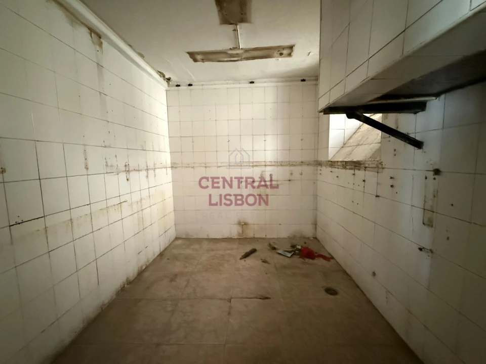 Prédio para Venda em Almada, Cova da Piedade, Pragal e Cacilhas Foto 10