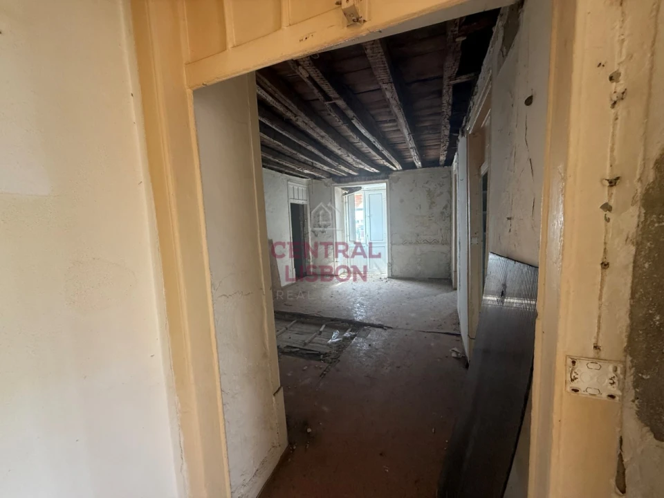 Prédio para Venda em Almada, Cova da Piedade, Pragal e Cacilhas Foto 18