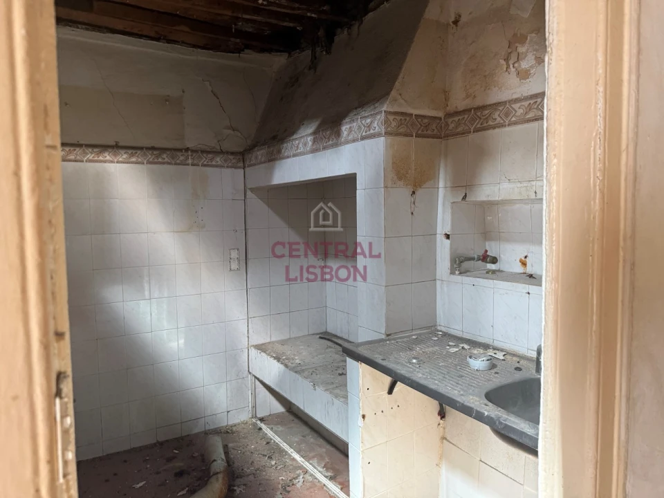 Prédio para Venda em Almada, Cova da Piedade, Pragal e Cacilhas Foto 22