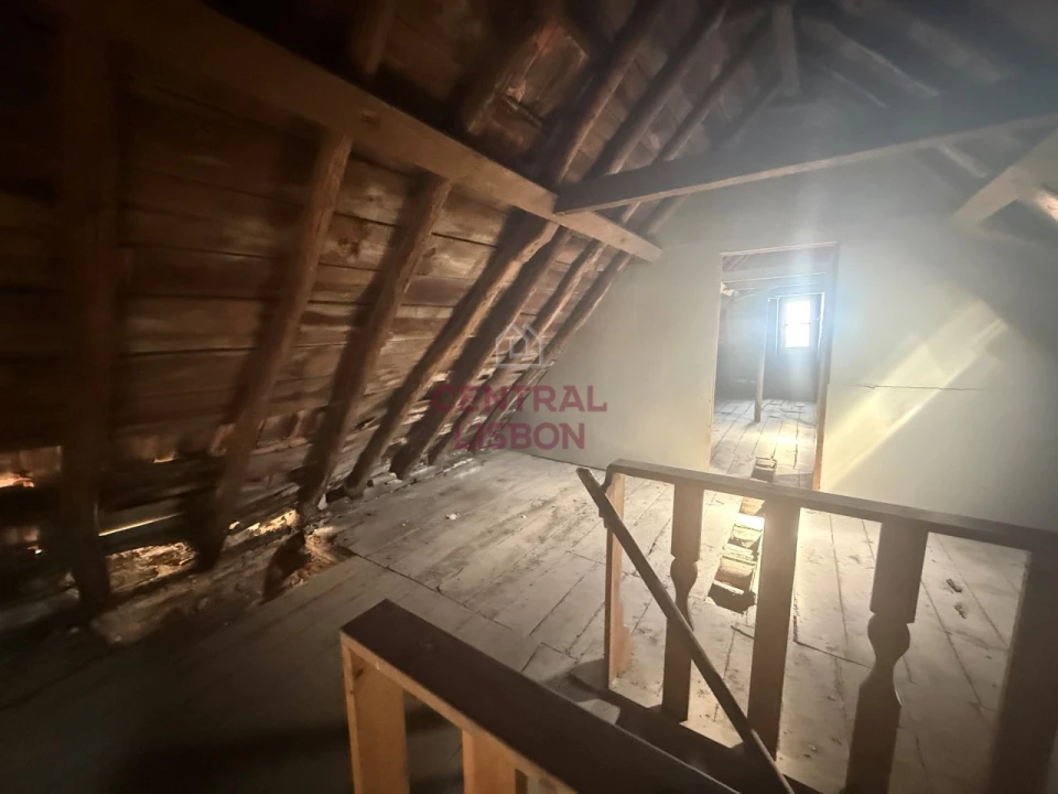Prédio para Venda em Almada, Cova da Piedade, Pragal e Cacilhas Foto 35