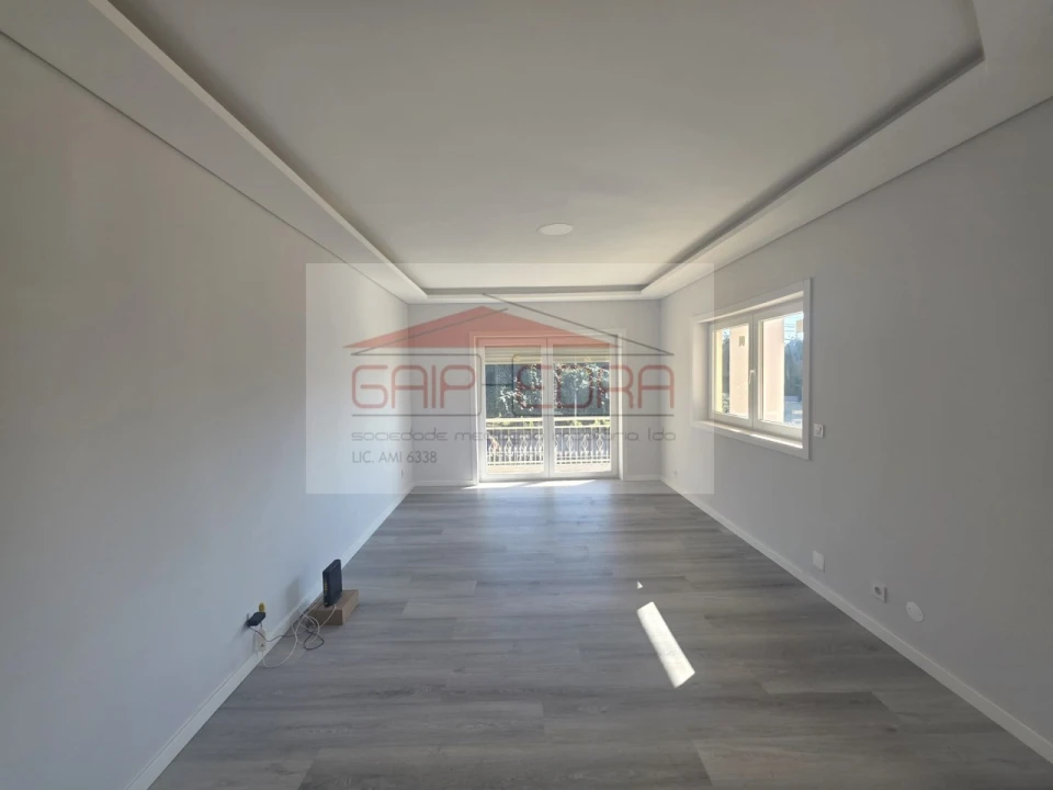 Moradia T4 para Venda em Santa Maria de Lamas Foto 7