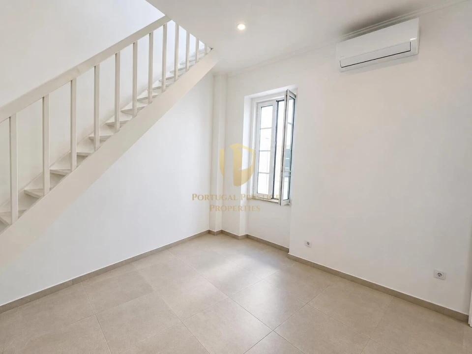 Moradia T4 para Venda em Olhão Foto 13