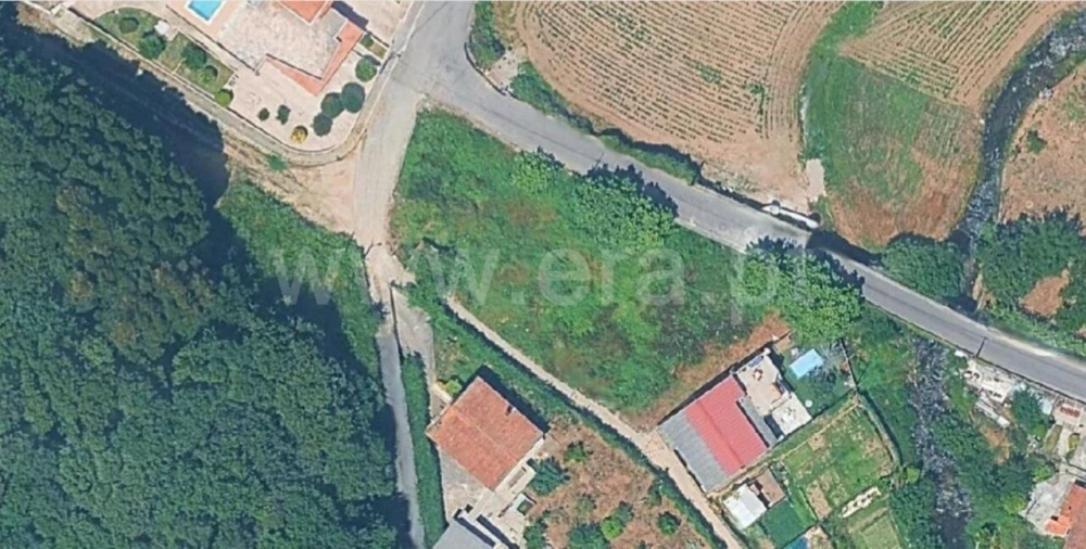 Terreno para Venda em Vilar de Andorinho Foto 2