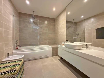 Apartamento T3 para Venda em Póvoa de Varzim, Beiriz e Argivai